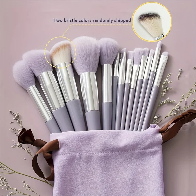 Makeup brush set: Soft and delicate, it includes eyeshadow, foundation, It is the perfect birthday gift for mothers or women.